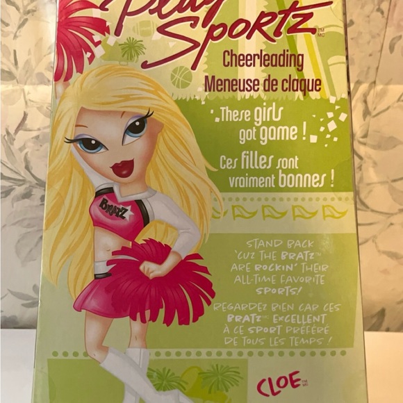 Bratz Play Sportz Cheerleading Cloe - Picture 5 of 7